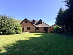 Photo 16- click for photo gallery